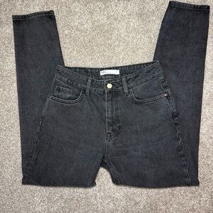 Zara Women's Black Straight Leg Jeans